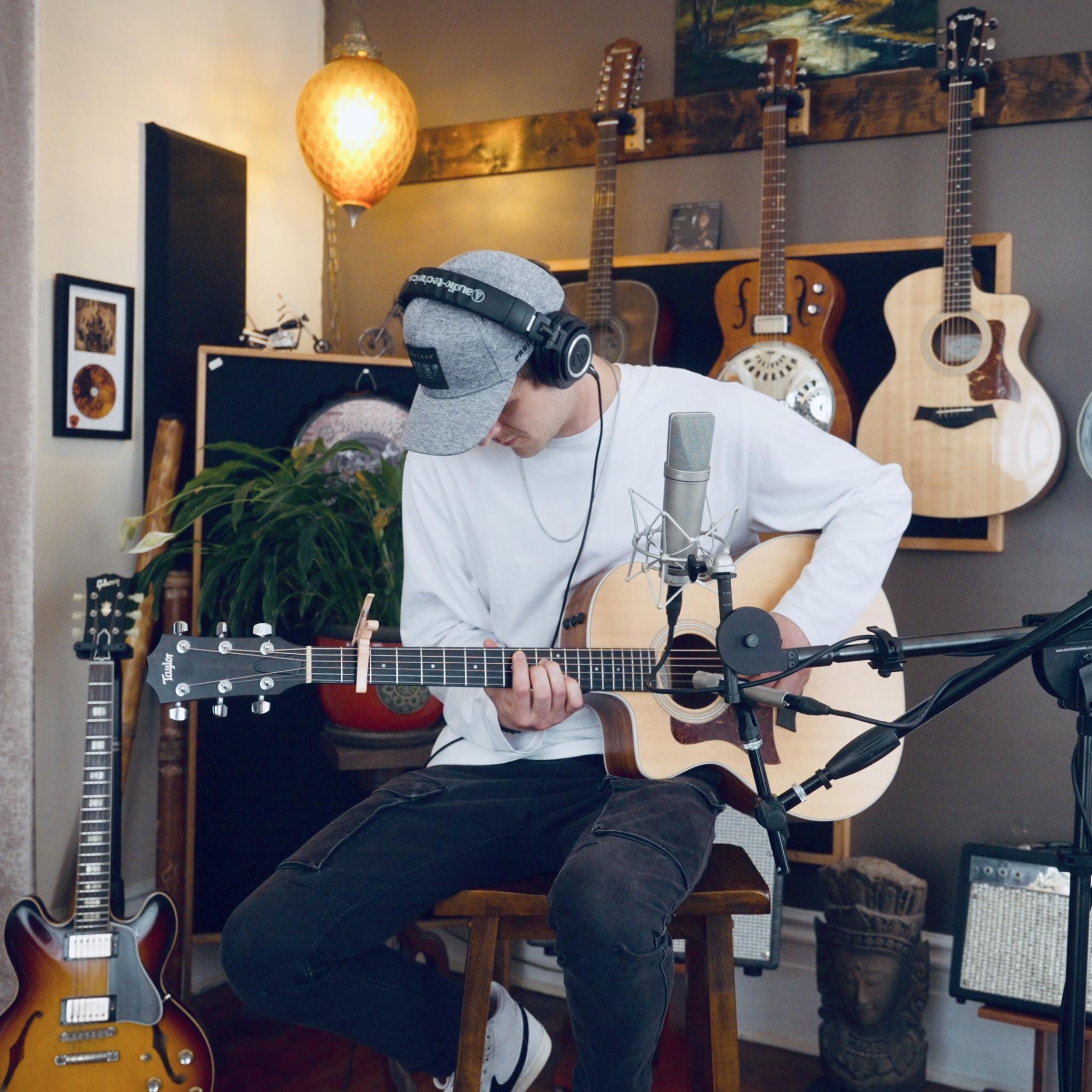 Nate Hardy - Acoustic Guitar Looping